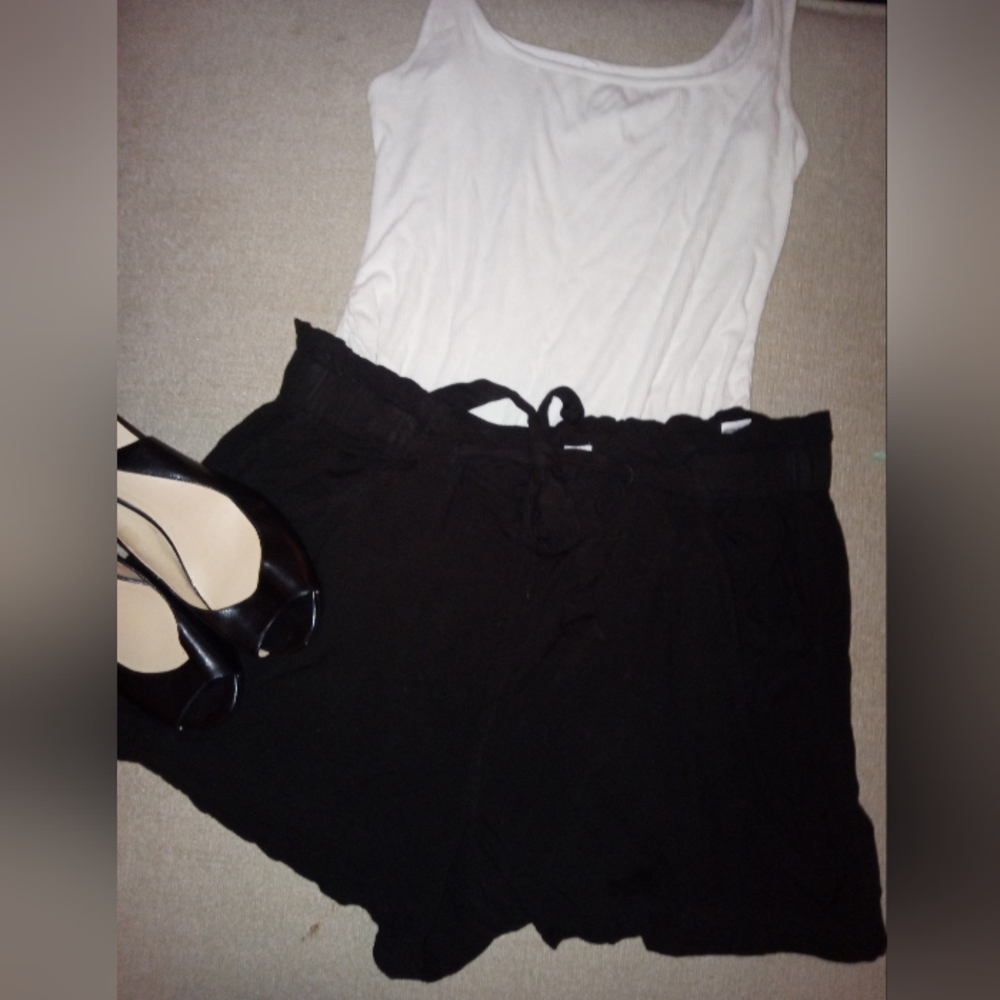 Maurices Black Elastic Waist, Paperbag, Shorts, Size XL